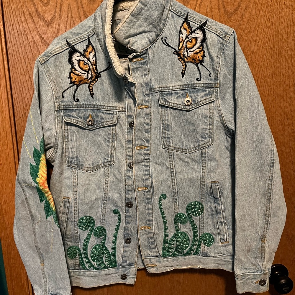 Embroidered denim jacket